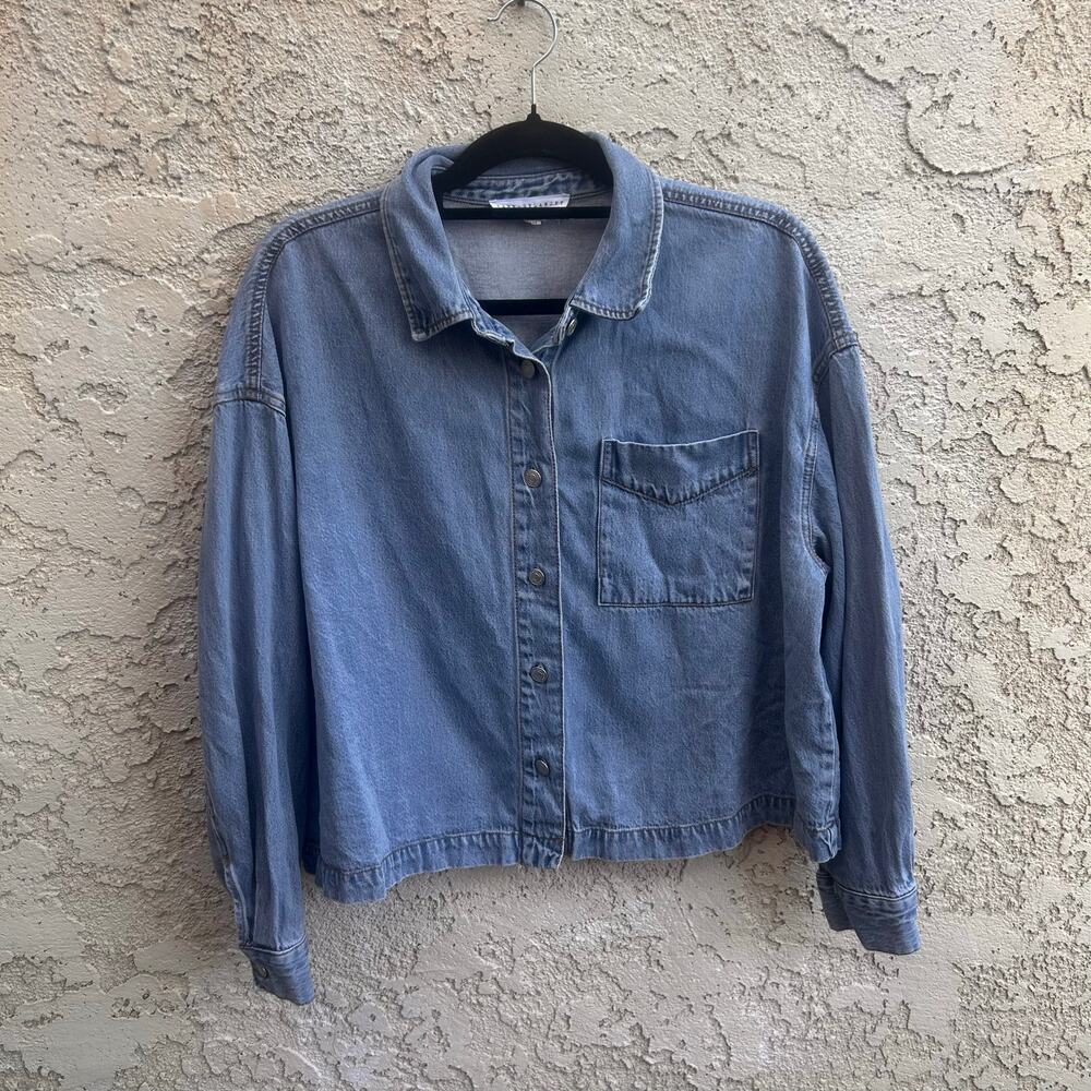 Jane + Delancey Button Front Cropped Denim Shirt  Size L